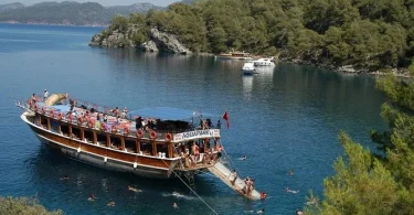 der-aufstieg-des-liveaboard-lebens-die-welt-mit-dem-boot-bereisen