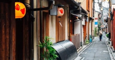 pontochoalley-street